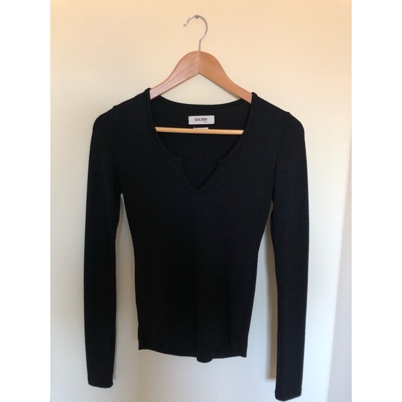 ♡ Aritzia TNA Black Longsleeve Top - Picture 2 of 3